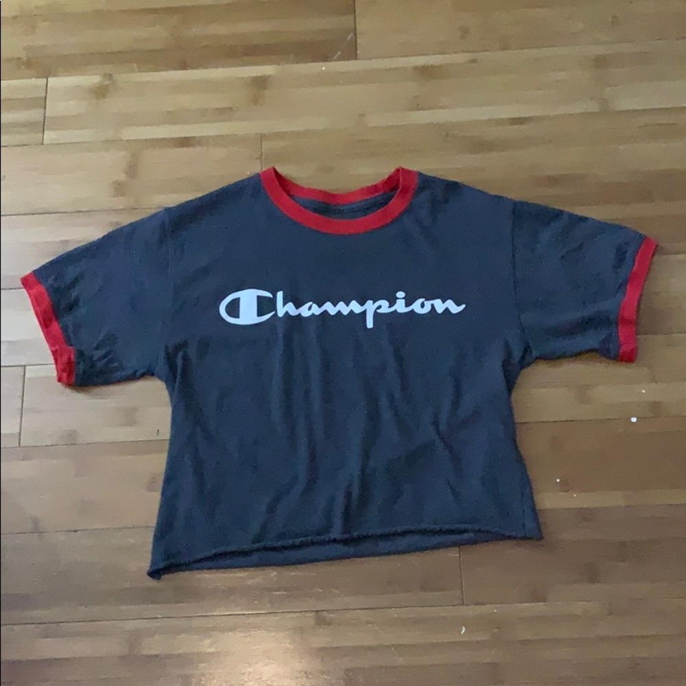 Cropped champion shirt